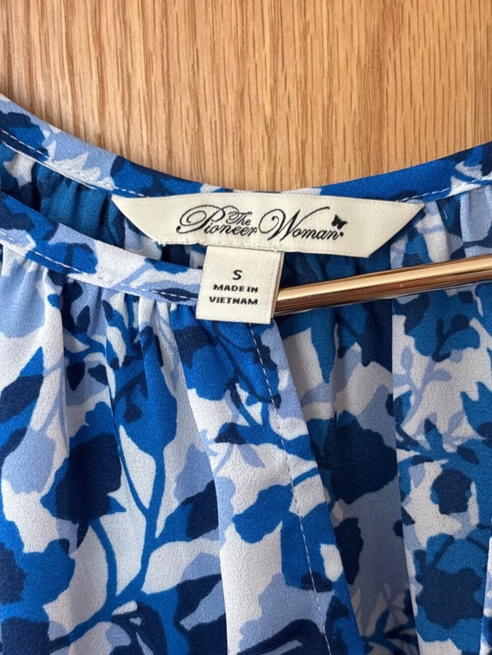 The Pioneer Woman Keyhole Blouse S Floral Stencil Print Blue Long Sleeve Lightwe - Picture 2 of 7